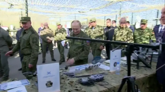 vladimir putin i pavel muravejko v czentre sobytij uchenij zapad2025 na poligone mulino-news-blog-ru-0