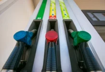 Александр Новак и Михаил Мишустин дадут Владивостоку шанс на обновление рынка топлива aleksandr novak i mihail mishustin dadut vladivostoku shans na obnovlenie rynka topliva-news-blog-ru-0