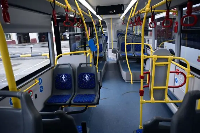 Денис Паслер сообщил о поступлении 209 новых автобусов в Свердловскую область-0