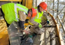 Комплекс городского хозяйства Москвы обновляет купол Храма Христа Спасителя kompleks gorodskogo hozyajstva moskvy obnovlyaet kupol hrama hrista spasitelya-news-blog-ru-0