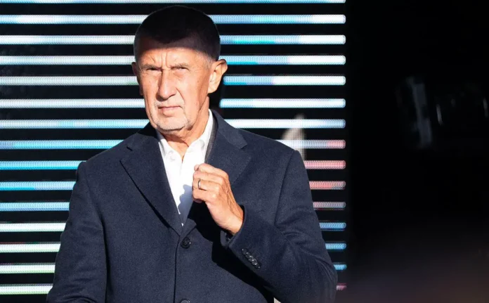 lider babish brosaet peregovory v chehii neozhidannyj uhod v otpusk-news-blog-ru-0