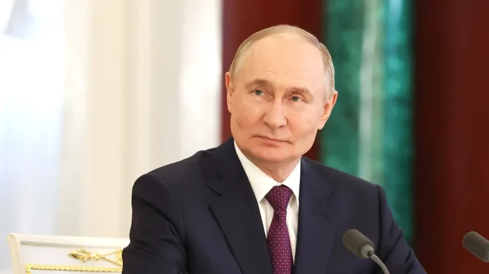 putin vruchil mihalkovu orden andreya pervozvannogo vysshuyu nagradu rossii-news-blog-ru-0