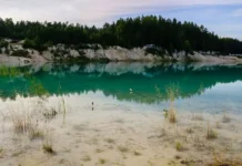 В Кыштыме находится удивительный каолиновый карьер, напоминающий рай v kyshtyme nahoditsya udivitelnyj kaolinovyj karer napominayushhij raj-news-blog-ru-0