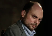 Владимир Путин и Олег Орлов обсуждают позитивные изменения в МВД России vladimir putin i oleg orlov obsuzhdayut pozitivnye izmeneniya v mvd rossii-news-blog-ru-0