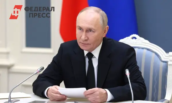 Владимир Путин передал педагогам теплые поздравления с Днем учителя-0