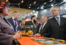 Владимир Владимиров и Роман Новиков Открыли Яркую Выставку «Дорога-2025» в Ставрополье vladimir vladimirov i roman novikov otkryli yarkuyu vystavku doroga2025 v stavropole-news-blog-ru-0