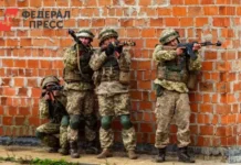 ВС РФ блокируют ВСУ, которые скрылись среди мирных жителей Красноармейска vs rf blokiruyut vsu kotorye skrylis sredi mirnyh zhitelej krasnoarmejska-news-blog-ru-0