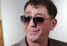 Григорий Лепс и Аврора Киба планируют роскошную свадьбу на Красной площади grigorij leps i avrora kiba planiruyut roskoshnuyu svadbu na krasnoj ploshhadi-news-blog-ru-0