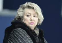 Камила Валиева представила новые программы по мнению Татьяны Тарасовой kamila valieva predstavila novye programmy po mneniyu tatyany tarasovoj-news-blog-ru-0
