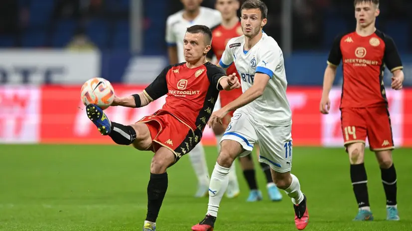 Савичев заявил, что у него подозрение на перелом ноги после матча с «Сочи»