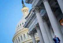 Сенат США одобрил бюджетный план, поддерживающий Дональда Трампа в шатдауне senat ssha odobril byudzhetnyj plan podderzhivayushhij donalda trampa v shatdaune-news-blog-ru-0