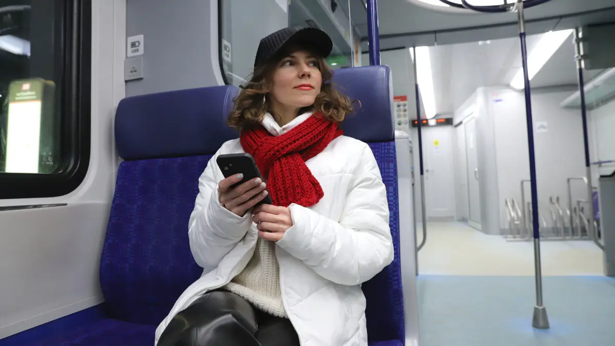 Ирина Елисеева читает на МЦД