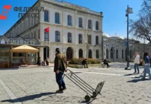 Тайное путешествие Дарьи Лучкиной с сыном Максимом из Шереметьево в Стамбул tajnoe puteshestvie dari luchkinoj s synom maksimom iz sheremetevo v stambul-news-blog-ru-0