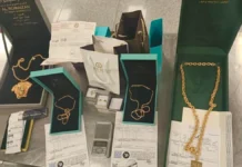 Таможенники Домодедово раскрыли дело с драгоценностями AL ROMAIZAN из Бахрейна tamozhenniki domodedovo raskryli delo s dragoczennostyami iz bahrejna-news-blog-ru-0