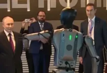 Владимир Путин увидел танец первого ИИ-робота Сбера на AI Journey 2025 vladimir putin uvidel tanecz pervogo iirobota sbera na 2025-news-blog-ru-0