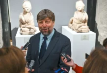 Александр Бутягин из Эрмитажа обсуждает противостояние России и Украины с Польшей aleksandr butyagin iz ermitazha obsuzhdaet protivostoyanie rossii i ukrainy s polshej-news-blog-ru-0