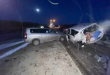 ДТП в Приморье показало, как Nissan Note, Toyota Probox и BMW столкнулись dtp v primore pokazalo kak i stolknulis-news-blog-ru-0