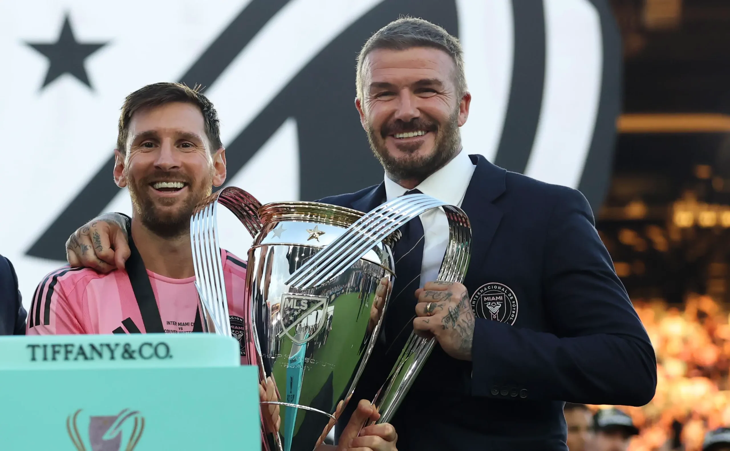 Лионель Месси и Дэвид Бекхэм (Elsa / Getty Images)