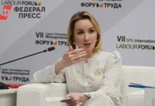 Львова-Белова и Ксения Мишонова оказывают помощь детям в центре Рошаля lvovabelova i kseniya mishonova okazyvayut pomoshh detyam v czentre roshalya-news-blog-ru-0