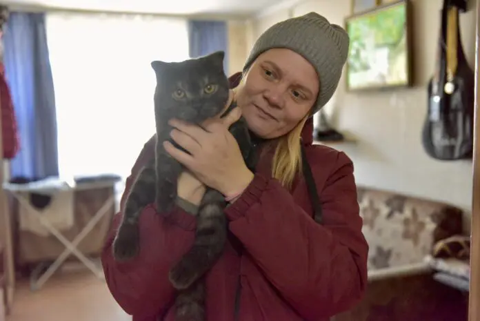 Мария Калинина и НКО «Благое дело» помогают возвращать дом воспитанникам интернатов-0