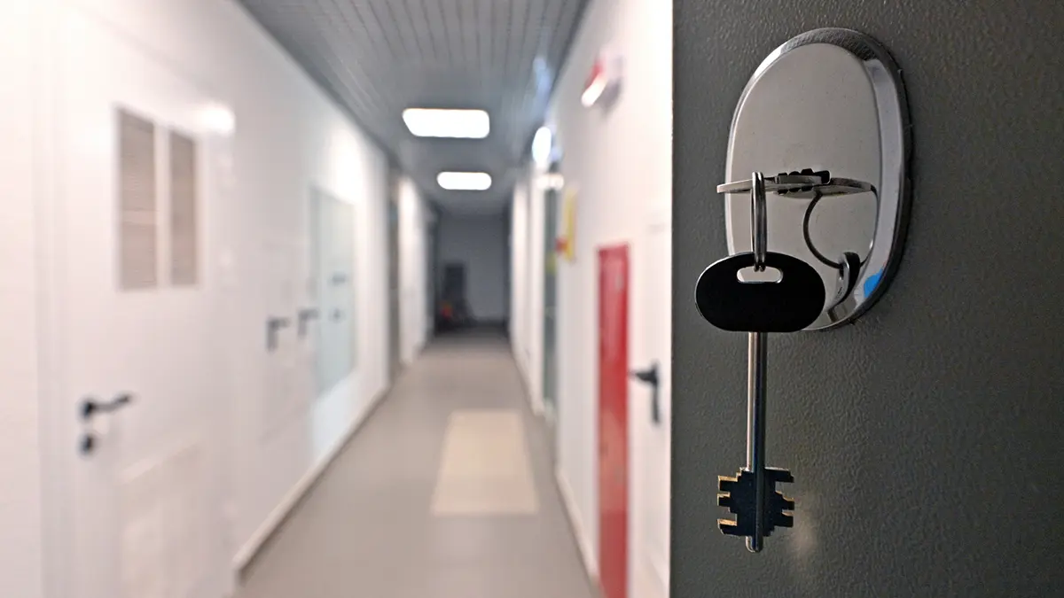 СМИ: Москвич отсудил жилье у пенсионерки, которая стала жертвой мошенников