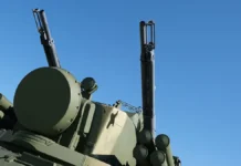 Тревожная ночь в Твери с введением режима ЧС после атак дронов ВСУ trevozhnaya noch v tveri s vvedeniem rezhima chs posle atak dronov vsu-news-blog-ru-0