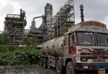 Винай Кумар предупреждает об угрозе удара Индии по экспорту российской нефти vinaj kumar preduprezhdaet ob ugroze udara indii po eksportu rossijskoj nefti-news-blog-ru-0