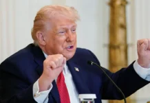 Дональд Трамп гордится новыми пошлинами и льготами фармацевтам donald tramp gorditsya novymi poshlinami i lgotami farmaczevtam-news-blog-ru-0