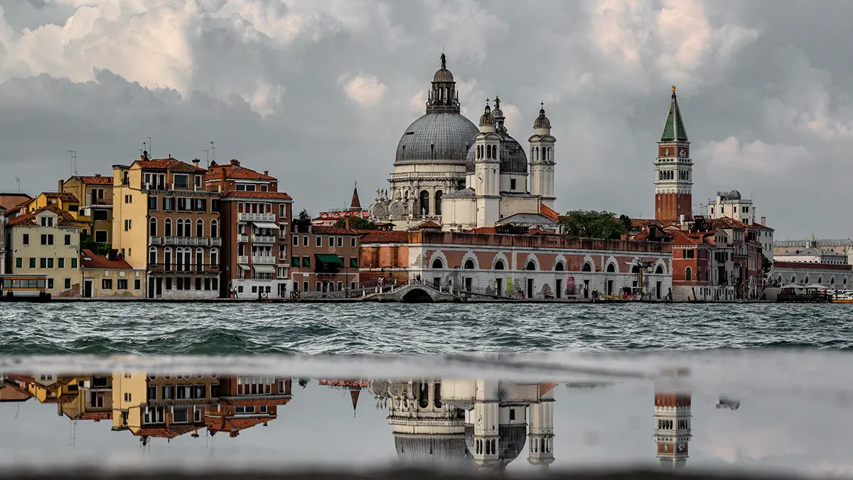 «Проклятый дворец» в Венеции снова выставили на продажу за 20 миллионов евро