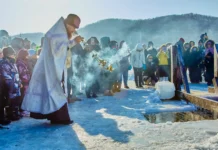 Крещение Господне во Владивостоке праздник, купания и охрана МЧС kreshhenie gospodne vo vladivostoke prazdnik kupaniya i ohrana mchs-news-blog-ru-0