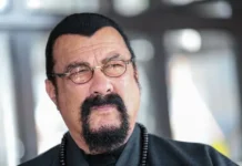 Стивен Сигал продает роскошный особняк на Рублевке: все детали stiven sigal prodaet roskoshnyj osobnyak na rublevke vse detali-news-blog-ru-0