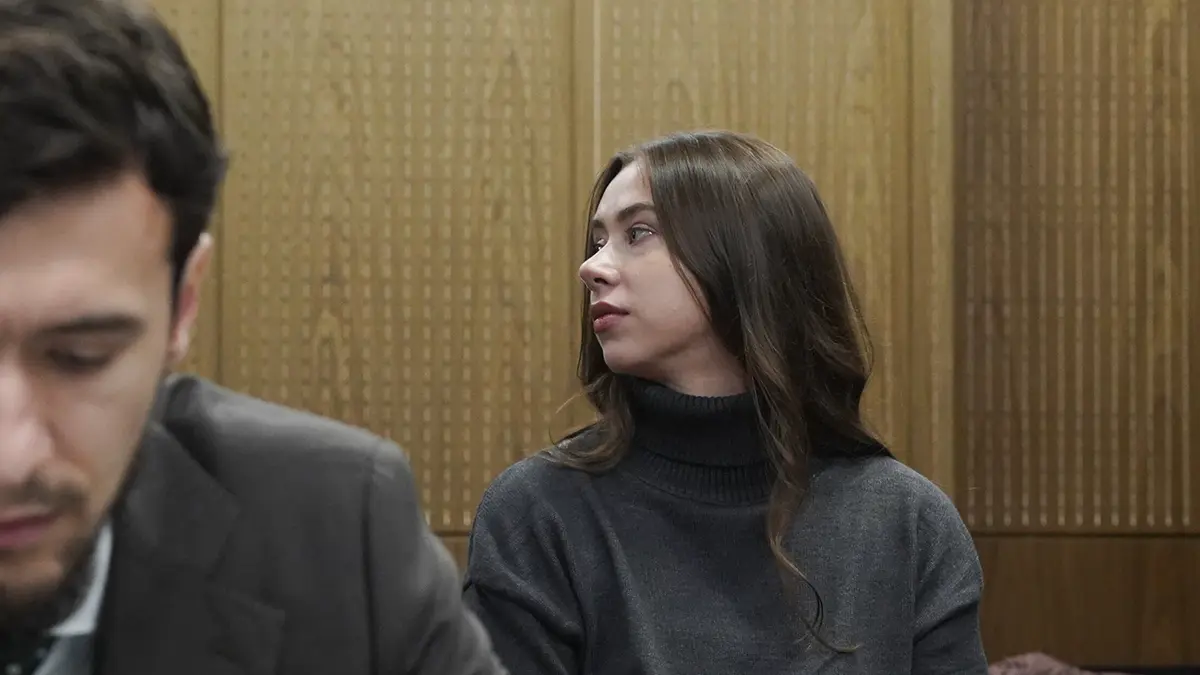 Сестра блогерши Митрошиной расплакалась на судебном заседании