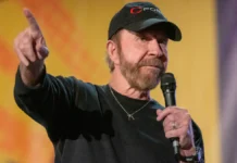 Чак Норрис на Гавайях состояние актёра и Брижит Бардо chak norris na gavajyah sostoyanie aktyora i brizhit bardo-news-blog-ru-0