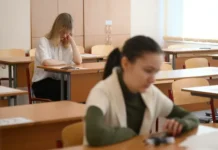 Минпросвещения и Лубков: в школах России может появиться второй язык minprosveshheniya i lubkov v shkolah rossii mozhet poyavitsya vtoroj yazyk-news-blog-ru-0