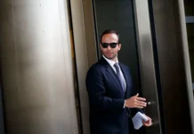 Пападопулос считает Украину обузой после инцидента с Трампом papadopulos schitaet ukrainu obuzoj posle inczidenta s trampom-news-blog-ru-0