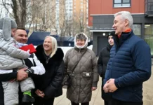 Собянин отметил успех реновации и «Московского долголетия» в Можайском sobyanin otmetil uspeh renovaczii i moskovskogo dolgoletiya v mozhajskom-news-blog-ru-0
