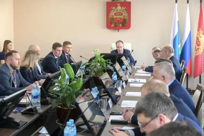 СОСПП обсудил развитие ЖКХ Свердловской области и Нижнего Тагила-0