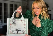 yana rudkovskaya siyaet s  podarkom ot dimy bilana v -news-blog-ru-0