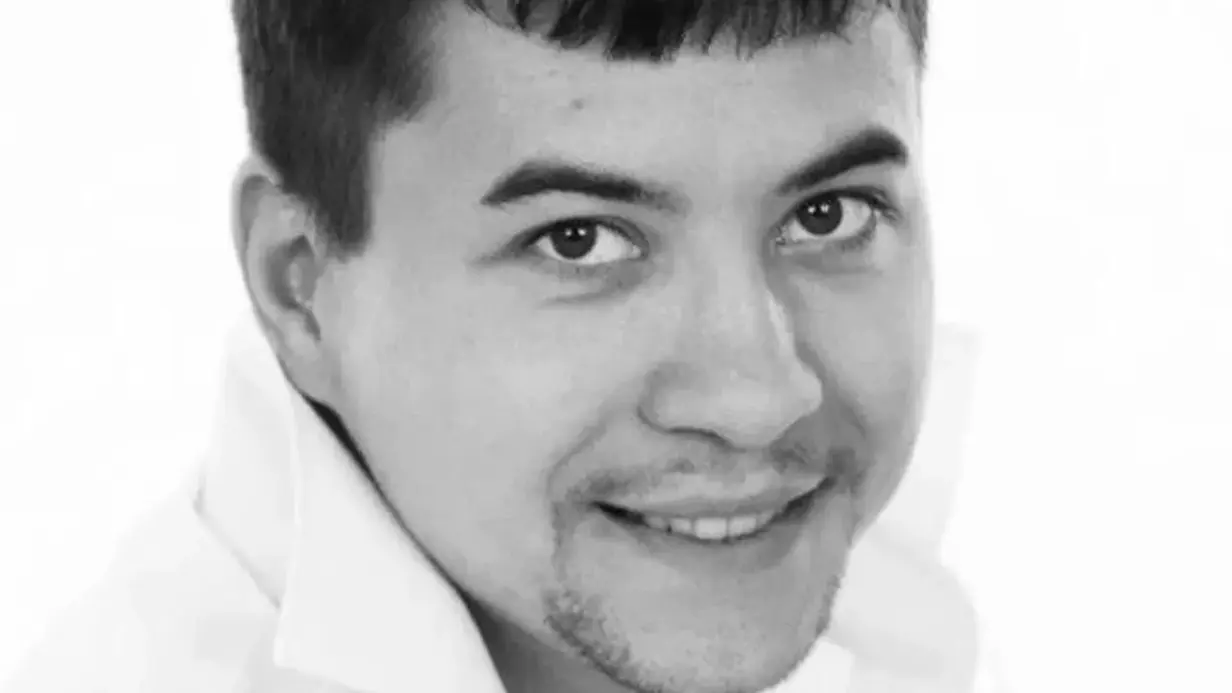 Известный по ролям в «Мажоре» и «Холопе 3» актер Рамиль Мубинов умер в Москве