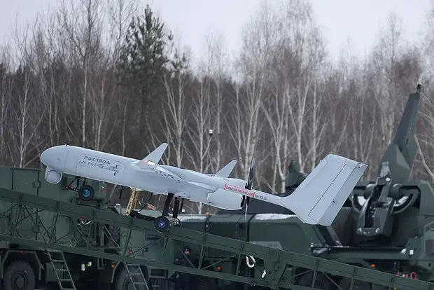 Буданов выступает против Зеленского — удары по РФ игнорируют призывы-0