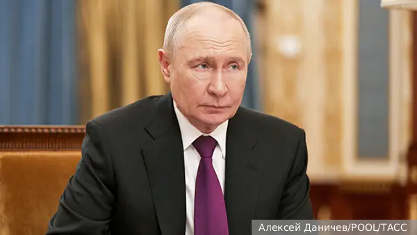 Эксперт: Решение Путина отложить погашение долгов регионов поможет гражданам и бизнесу