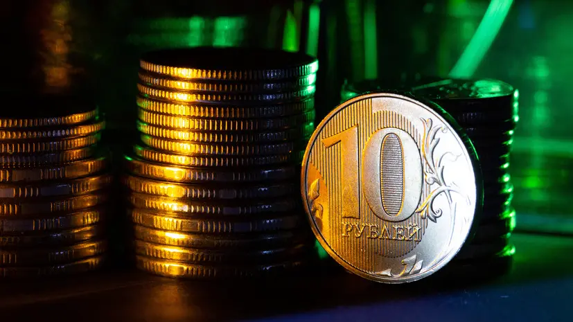 Экономист: укрепление рубля делает более доступными туризм и ряд импортных услуг