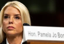 pem bondi proshla lechenie ot raka tulsi gabbard ryadom s blizkimi-news-blog-ru-0