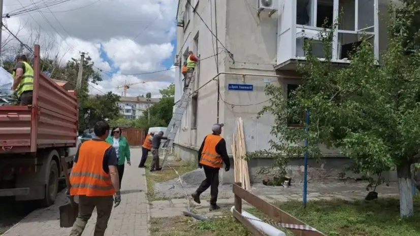При атаке БПЛА ВСУ в Геническе 31 мая повреждено по меньшей мере 48 квартир