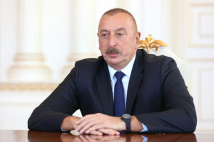 rossiya i azerbajdzhan s ilhamom alievym i vladimirom putinym ureguliruyut inczident -lessontime-ru-173547606500-0