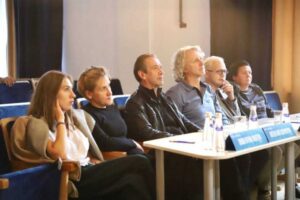 Юные таланты Екатеринбурга встретятся с Владимиром Машковым в театральной школе Табакова yunye talanty ekaterinburga vstretyatsya s vladimirom mashkovym v teatralnoj shkole tabakova-lessontime-ru-173804561500-0