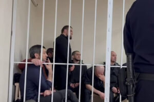 adil abdullaev i uchastniki inczidenta v mahachkalinskom aeroportu poluchili prigovor-lessontime-ru-173496183500-0