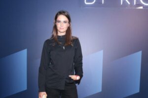 agata muczeniecze i deti timofej s miej raduyutsya novomu pitomczu kefiru-lessontime-ru-173633547500-0