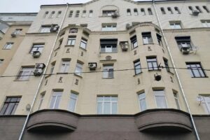 arhitekturnoe vozrozhdenie moskvy v yakovoapostolskom pereulke ot fkr i sergeya shugaeva-lessontime-ru-173812480500-0