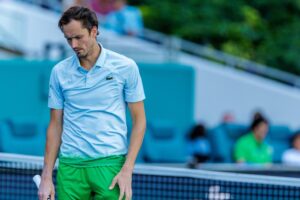 Даниил Медведев и ATP: Яркие моменты US Open и новые вызовы с Хауме Мунаром daniil medvedev i yarkie momenty i novye vyzovy s haume munarom-lessontime-ru-174340698200-0